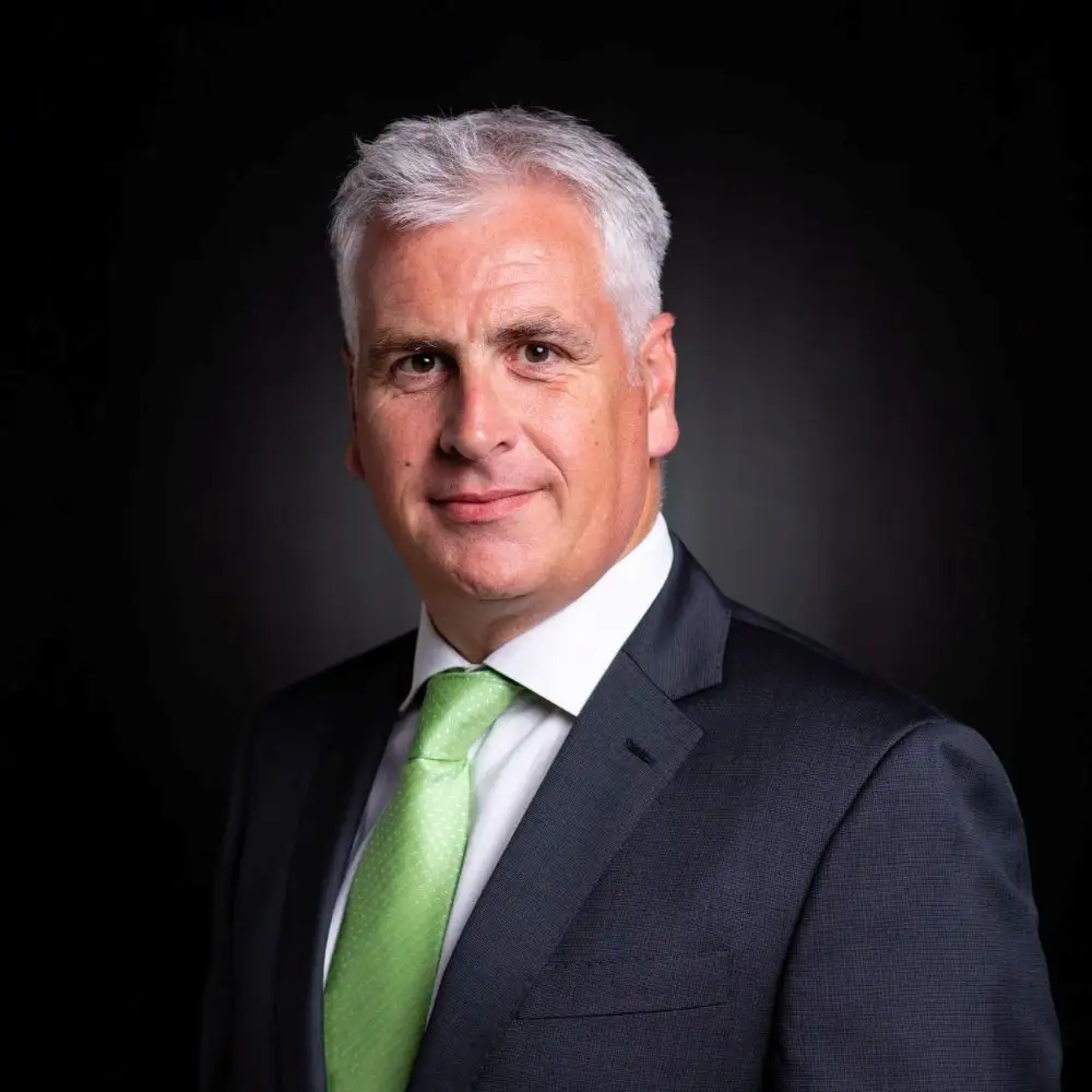Décsi Gábor MRICS